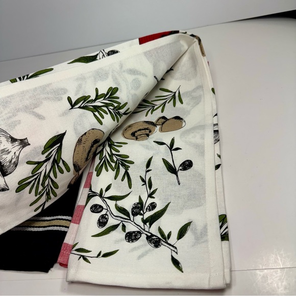 NWT. DII Italiano Dishtowel kitchen tow Set of 2 and set of 1 black towel. - Picture 8 of 13